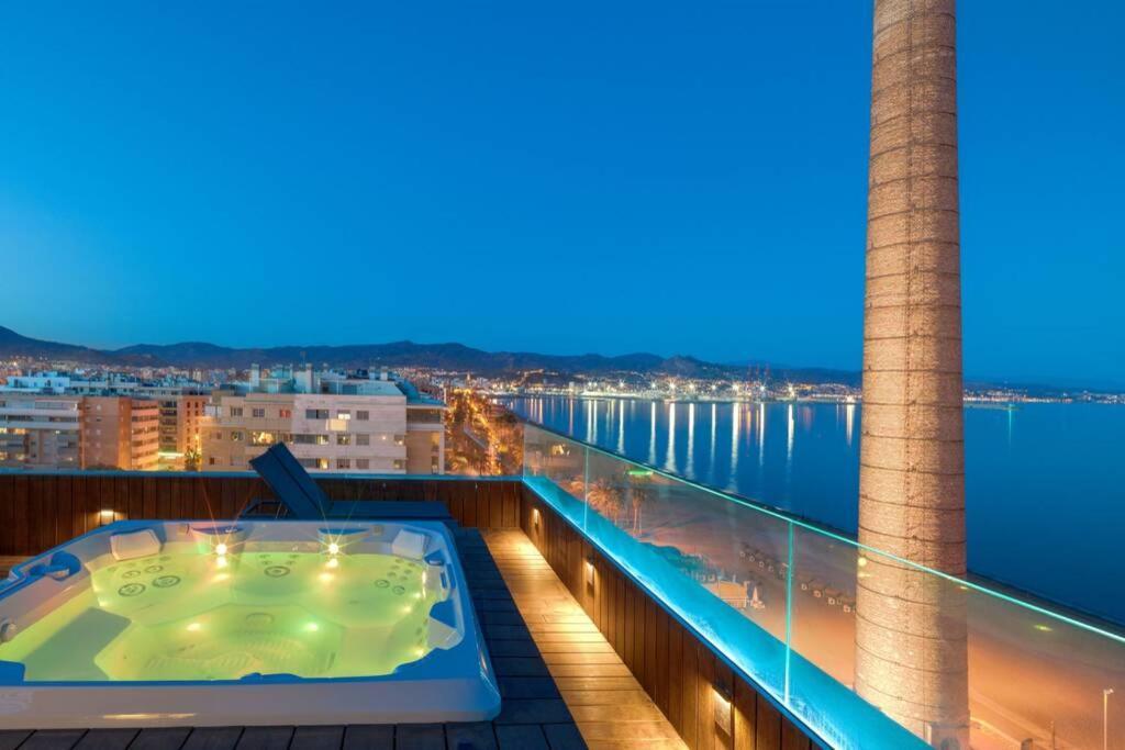 D&R Penthouse On The Beach Lejlighed Málaga Eksteriør billede